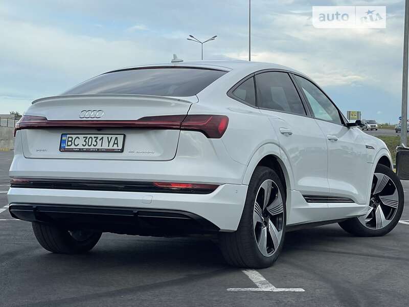 Позашляховик / Кросовер Audi e-tron Sportback 2020 в Львові