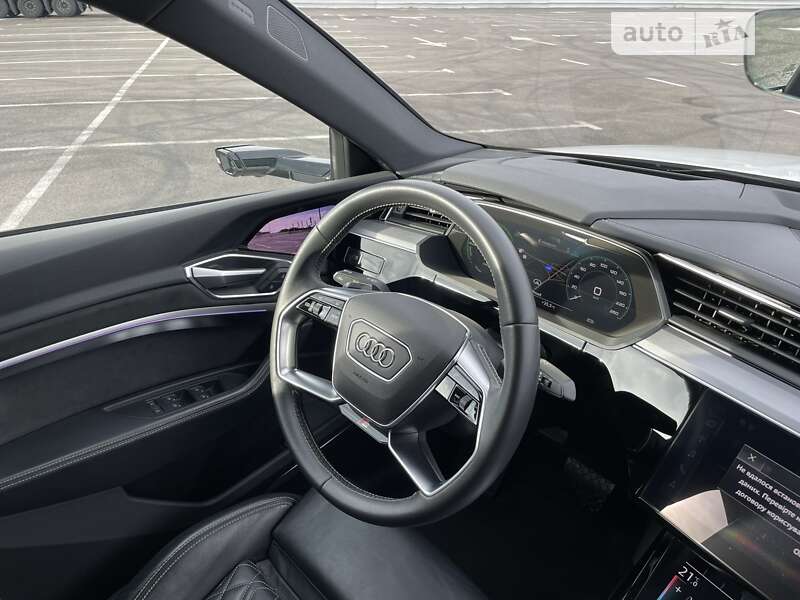 Позашляховик / Кросовер Audi e-tron Sportback 2020 в Львові