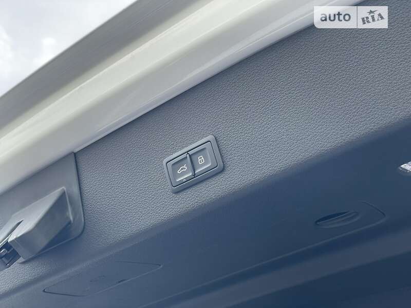 Позашляховик / Кросовер Audi e-tron Sportback 2020 в Львові