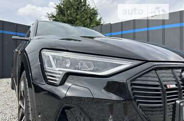 Позашляховик / Кросовер Audi e-tron Sportback 2021 в Луцьку