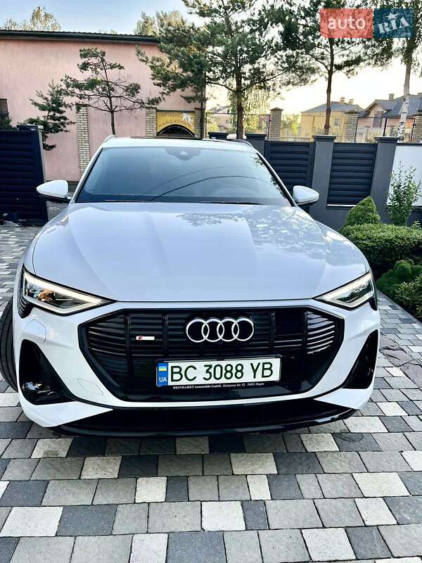 Внедорожник / Кроссовер Audi e-tron Sportback 2020 в Львове
