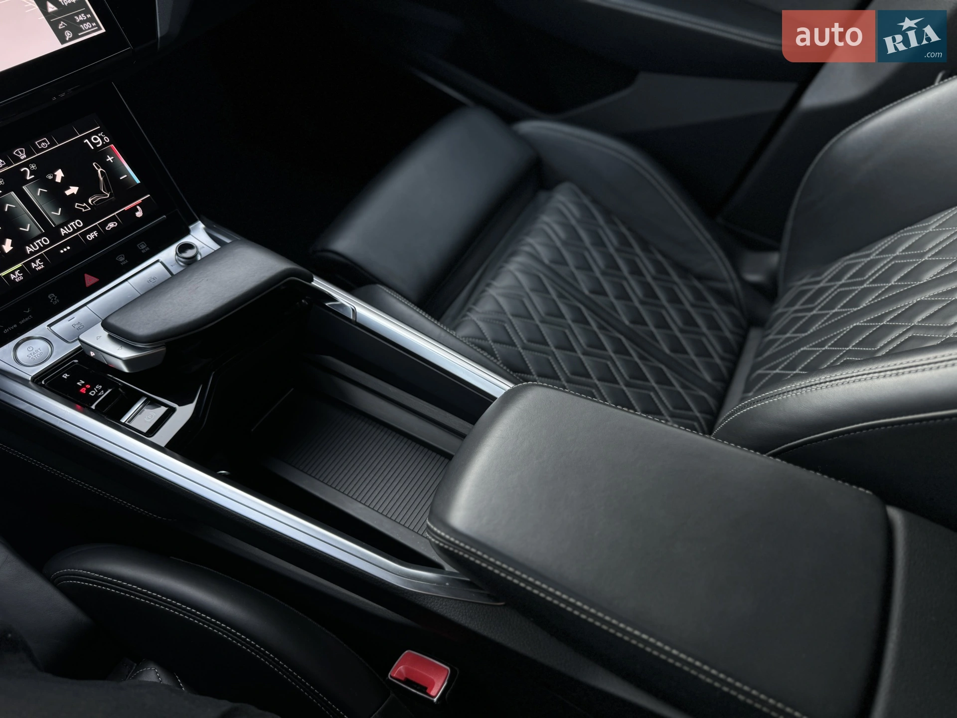 2020 Audi e-tron Sportback - мініатюра 19