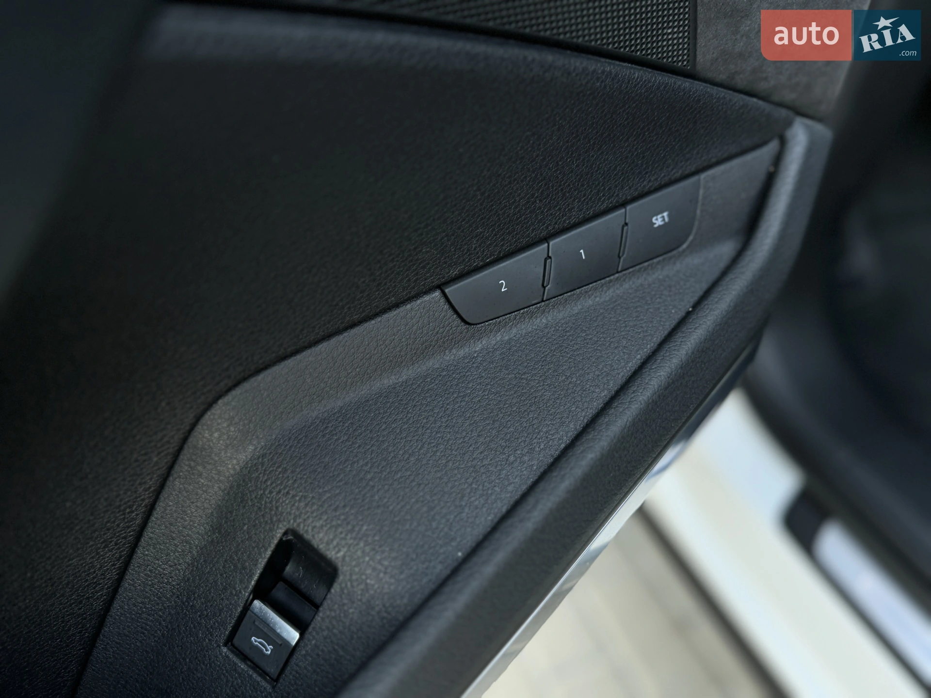 2020 Audi e-tron Sportback - мініатюра 22