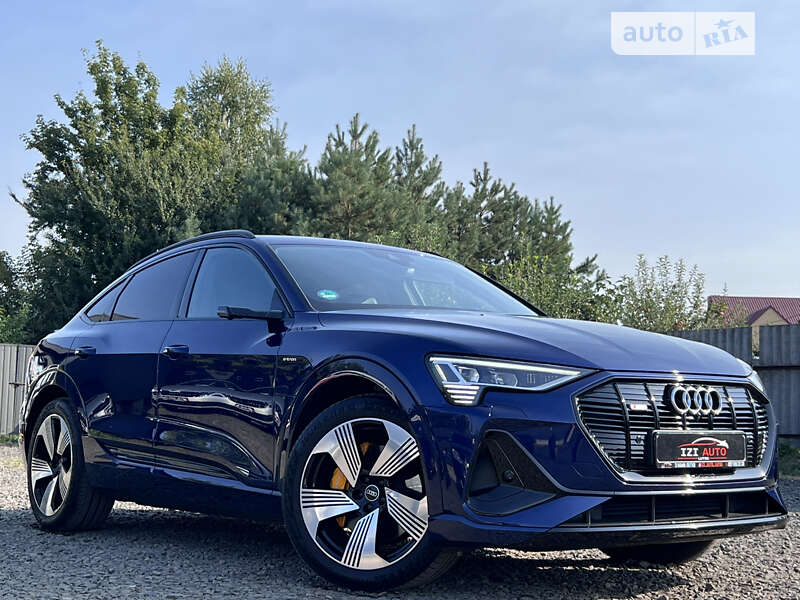 Позашляховик / Кросовер Audi e-tron Sportback 2021 в Луцьку