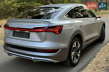 Внедорожник / Кроссовер Audi e-tron Sportback 2021 в 