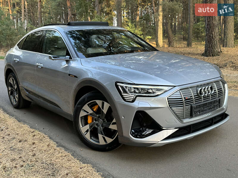 Внедорожник / Кроссовер Audi e-tron Sportback 2021 в 