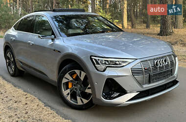 Внедорожник / Кроссовер Audi e-tron Sportback 2021 в 