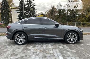 Позашляховик / Кросовер Audi e-tron Sportback 2020 в Києві