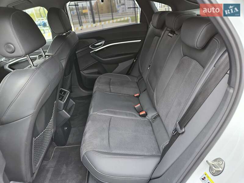 Внедорожник / Кроссовер Audi e-tron Sportback 2022 в Киеве