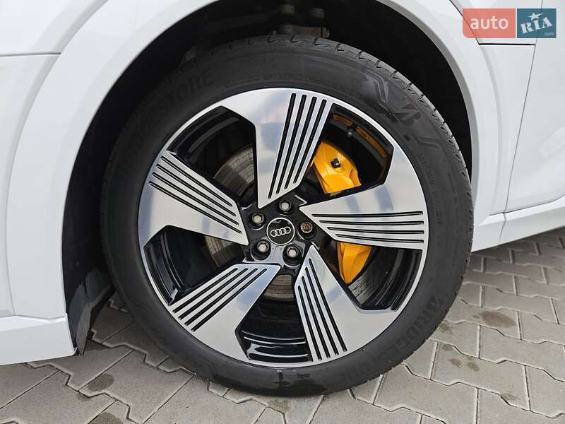 Внедорожник / Кроссовер Audi e-tron Sportback 2022 в Киеве