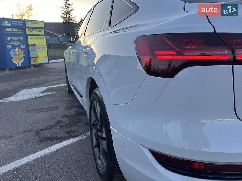 Внедорожник / Кроссовер Audi e-tron Sportback 2021 в Житомире