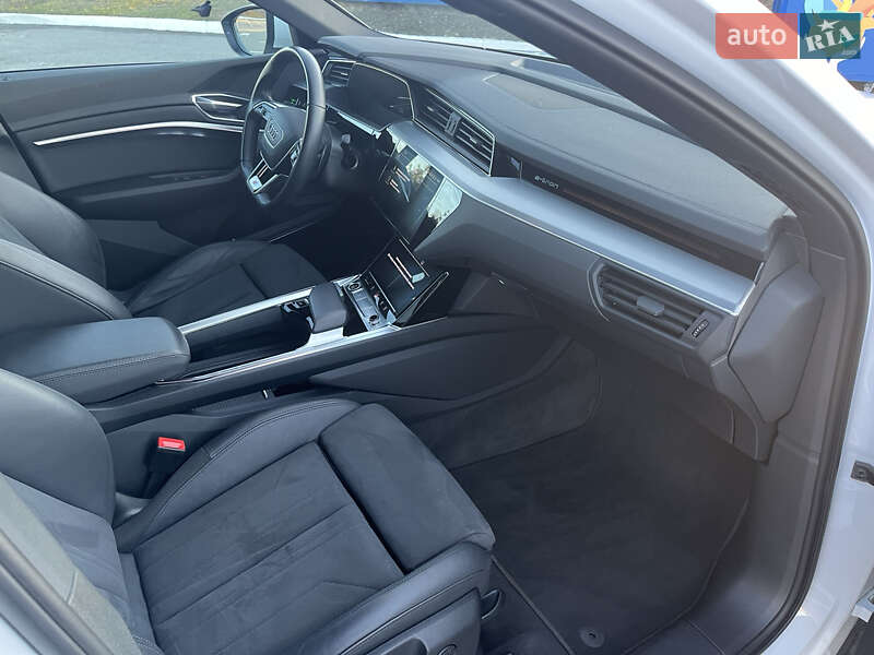 Внедорожник / Кроссовер Audi e-tron Sportback 2021 в Житомире