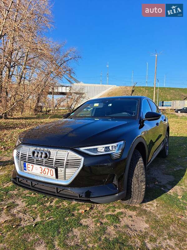 Внедорожник / Кроссовер Audi e-tron Sportback 2022 в Киеве