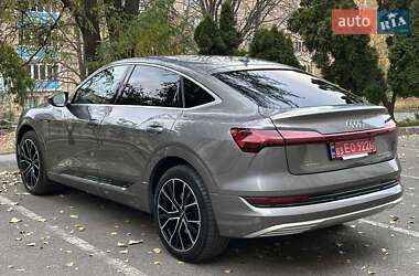 Позашляховик / Кросовер Audi e-tron Sportback 2021 в Києві