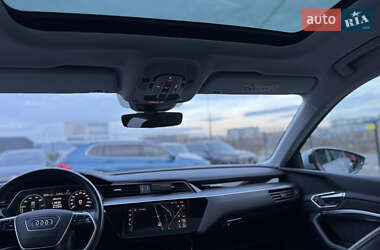 Внедорожник / Кроссовер Audi e-tron Sportback 2020 в 