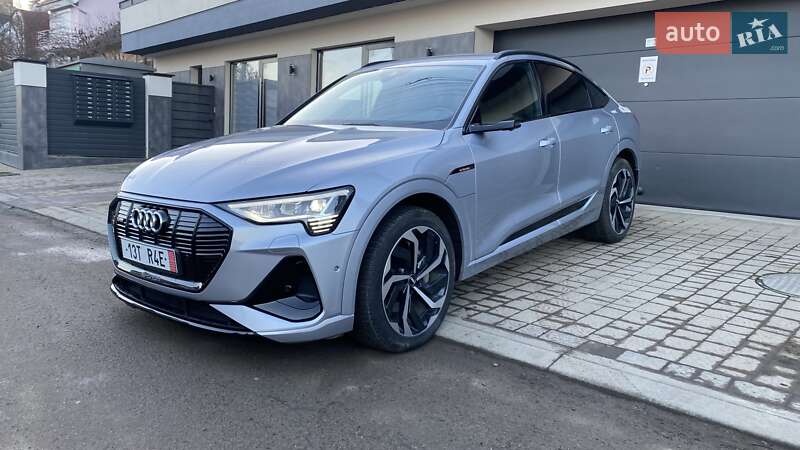 Позашляховик / Кросовер Audi e-tron Sportback 2020 в Ужгороді