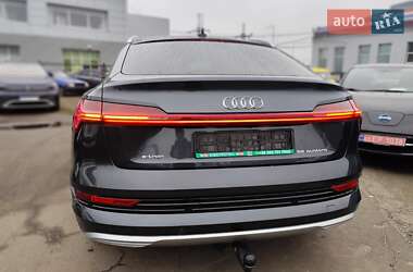 Внедорожник / Кроссовер Audi e-tron Sportback 2020 в 