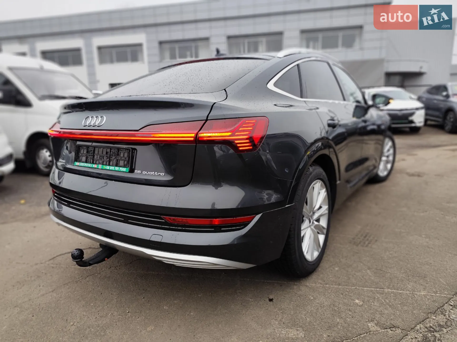 2020 Audi e-tron Sportback - мініатюра 9