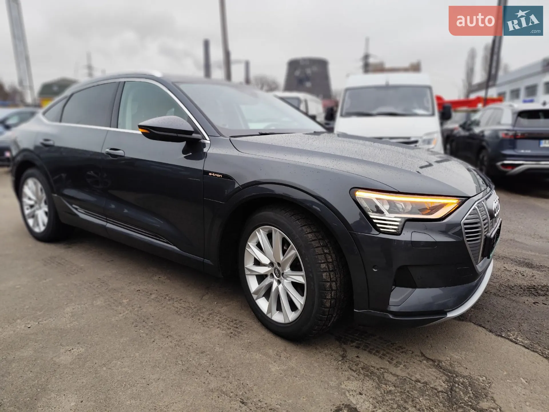 2020 Audi e-tron Sportback - мініатюра 13