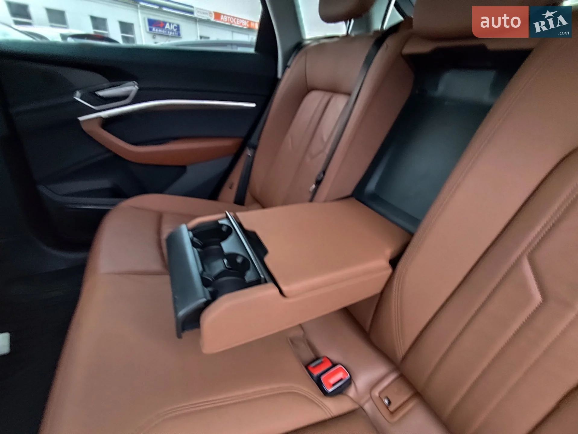 2020 Audi e-tron Sportback - мініатюра 37