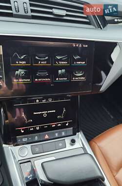 Внедорожник / Кроссовер Audi e-tron Sportback 2020 в 