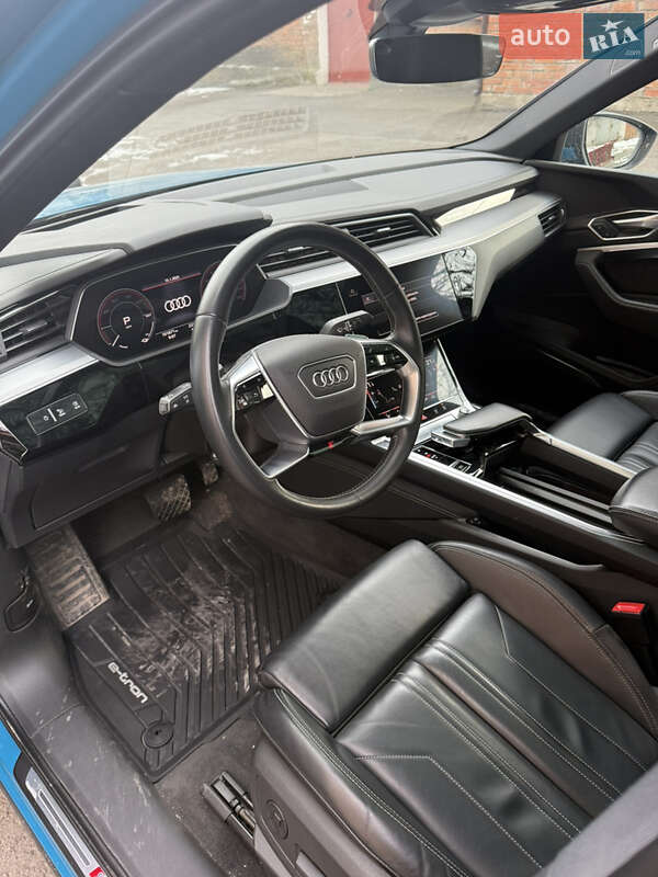 Позашляховик / Кросовер Audi e-tron Sportback 2020 в Хмельницькому