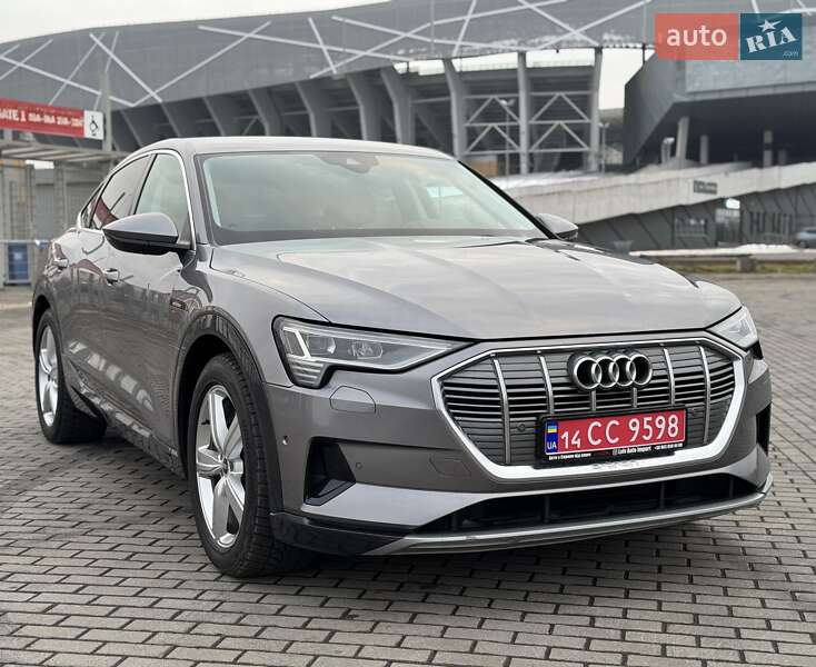 Позашляховик / Кросовер Audi e-tron Sportback 2020 в Львові