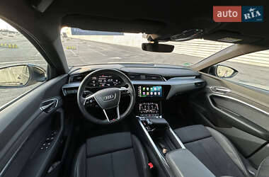Внедорожник / Кроссовер Audi e-tron Sportback 2021 в 