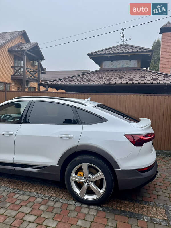 Позашляховик / Кросовер Audi e-tron Sportback 2022 в Вінниці