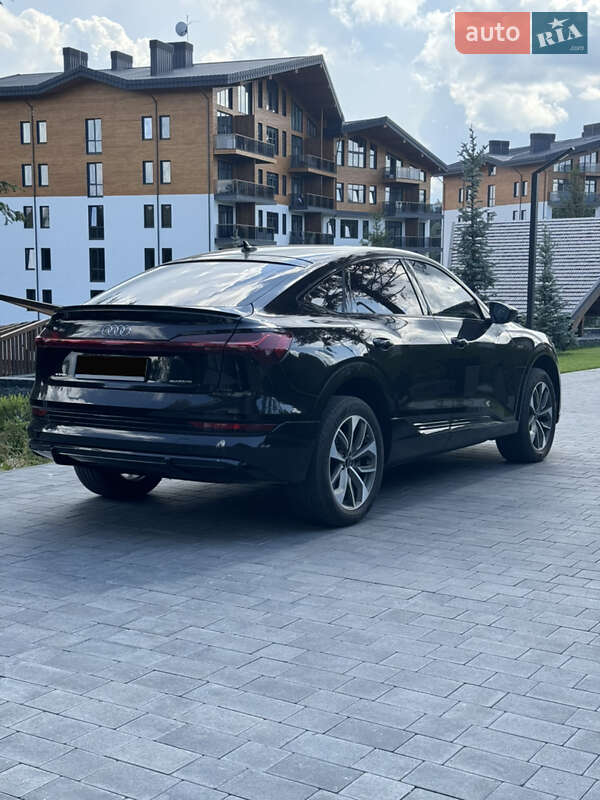Позашляховик / Кросовер Audi e-tron Sportback 2020 в Львові