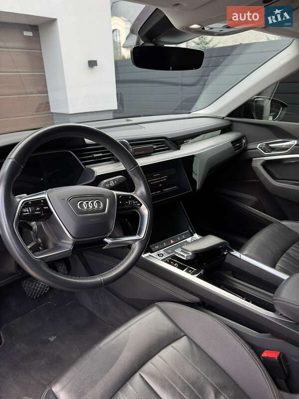 Позашляховик / Кросовер Audi e-tron Sportback 2020 в Львові