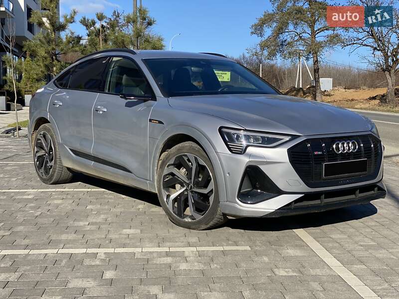 Позашляховик / Кросовер Audi e-tron Sportback 2020 в Ужгороді