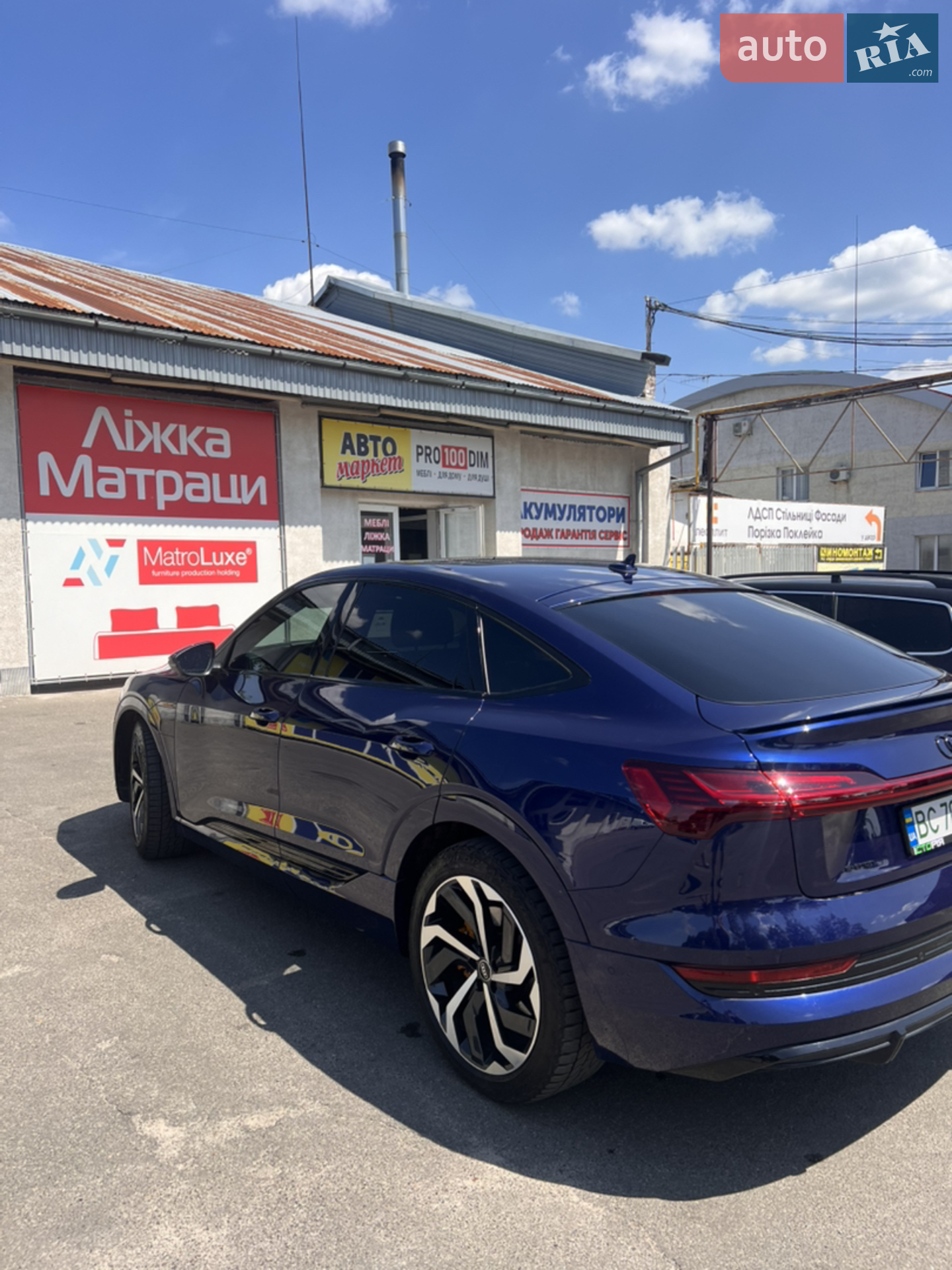 2022 Audi e-tron Sportback - мініатюра 4
