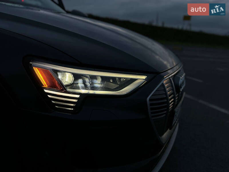Внедорожник / Кроссовер Audi e-tron Sportback 2020 в Львове