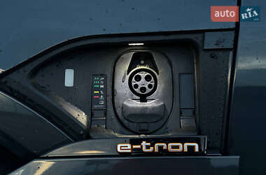 Внедорожник / Кроссовер Audi e-tron Sportback 2020 в 