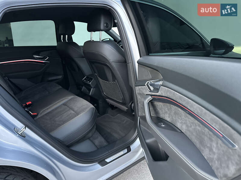 Внедорожник / Кроссовер Audi e-tron Sportback 2021 в Ровно