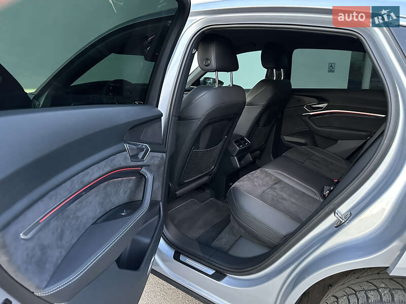 Внедорожник / Кроссовер Audi e-tron Sportback 2021 в Ровно