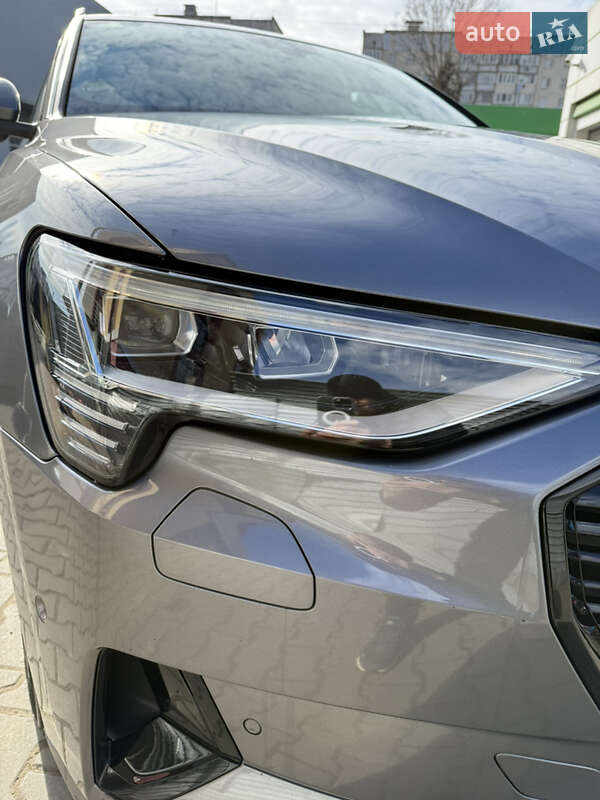 Позашляховик / Кросовер Audi e-tron Sportback 2020 в Чернівцях фото 37 Позашляховик / Кросовер Audi e-tron Sportback 2020 в Чернівцях