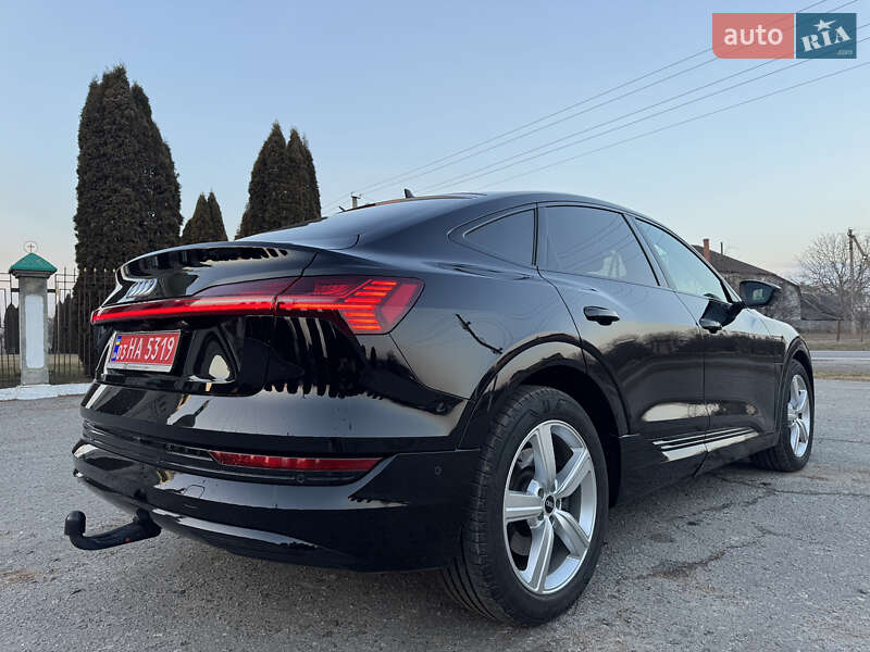 Внедорожник / Кроссовер Audi e-tron Sportback 2022 в Дубно