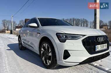 Позашляховик / Кросовер Audi e-tron Sportback 2020 в Києві