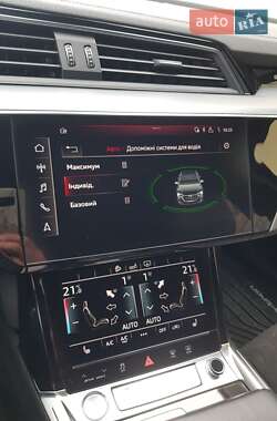 Внедорожник / Кроссовер Audi e-tron Sportback 2020 в 