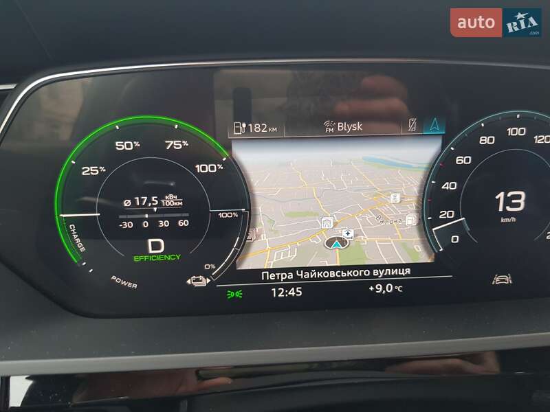 Позашляховик / Кросовер Audi e-tron Sportback 2020 в Коломиї
