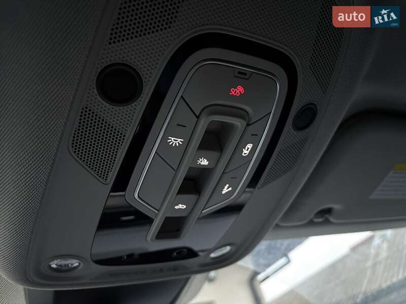 Позашляховик / Кросовер Audi e-tron Sportback 2020 в Києві