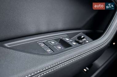 Внедорожник / Кроссовер Audi e-tron Sportback 2020 в 