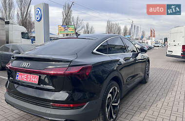 Внедорожник / Кроссовер Audi e-tron Sportback 2022 в 