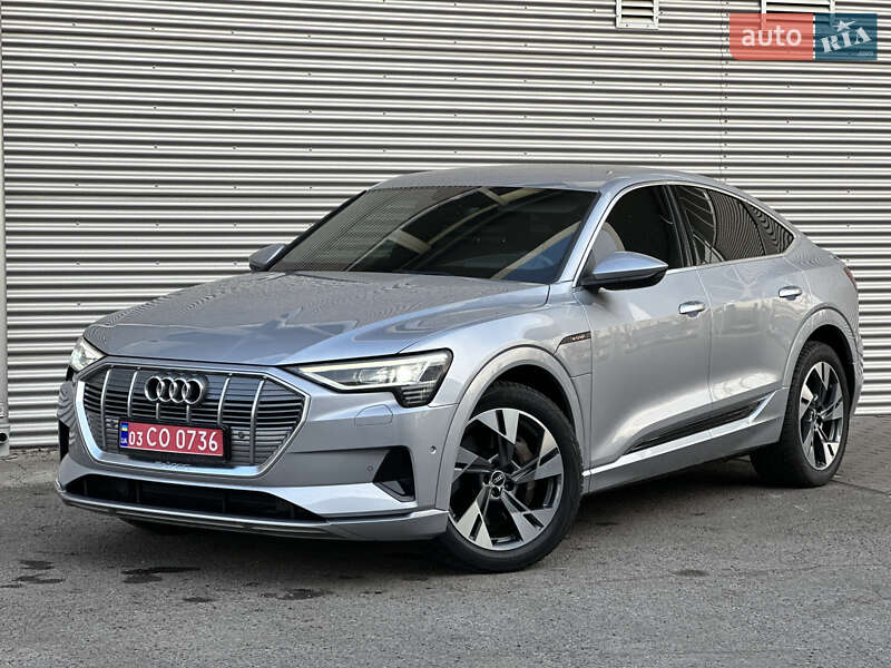 Позашляховик / Кросовер Audi e-tron Sportback 2021 в 