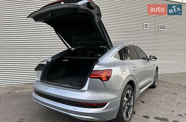 Позашляховик / Кросовер Audi e-tron Sportback 2021 в 