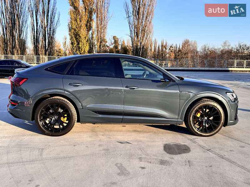 Внедорожник / Кроссовер Audi e-tron Sportback 2020 в Киеве