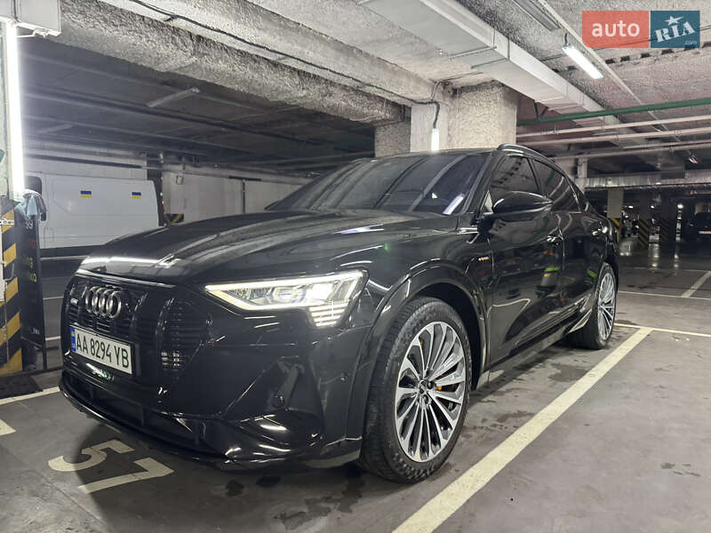 Позашляховик / Кросовер Audi e-tron Sportback 2021 в Києві фото 16 Позашляховик / Кросовер Audi e-tron Sportback 2021 в Києві