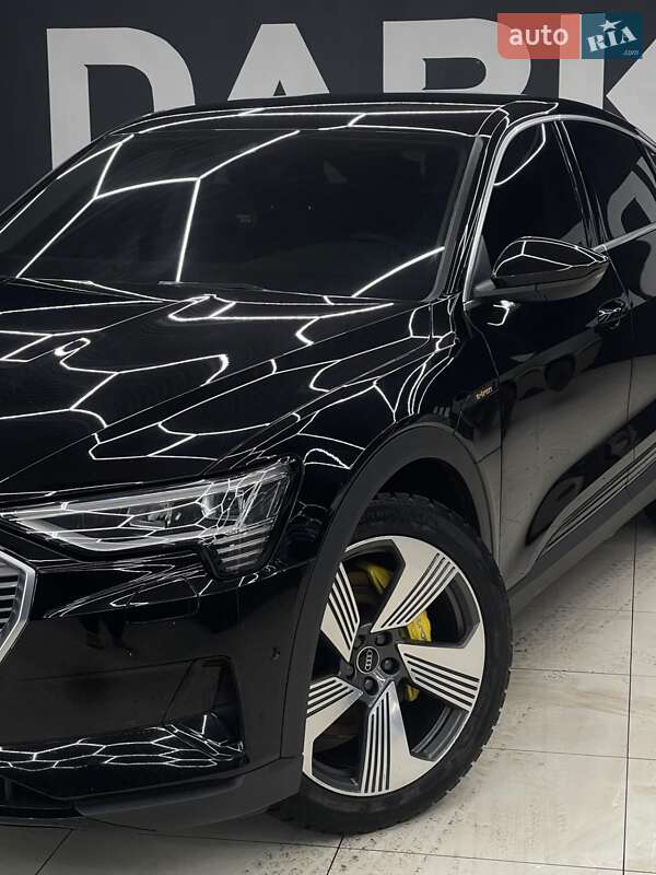 Внедорожник / Кроссовер Audi e-tron Sportback 2020 в Днепре